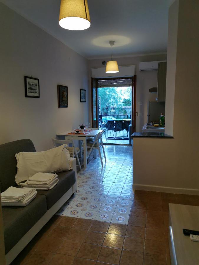 Sorrento'S Holidays Room 1 Bagian luar foto